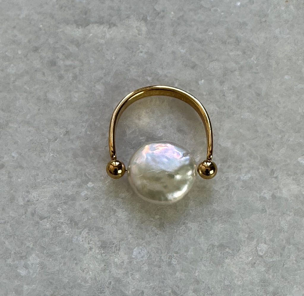 Moon Pearl Ring