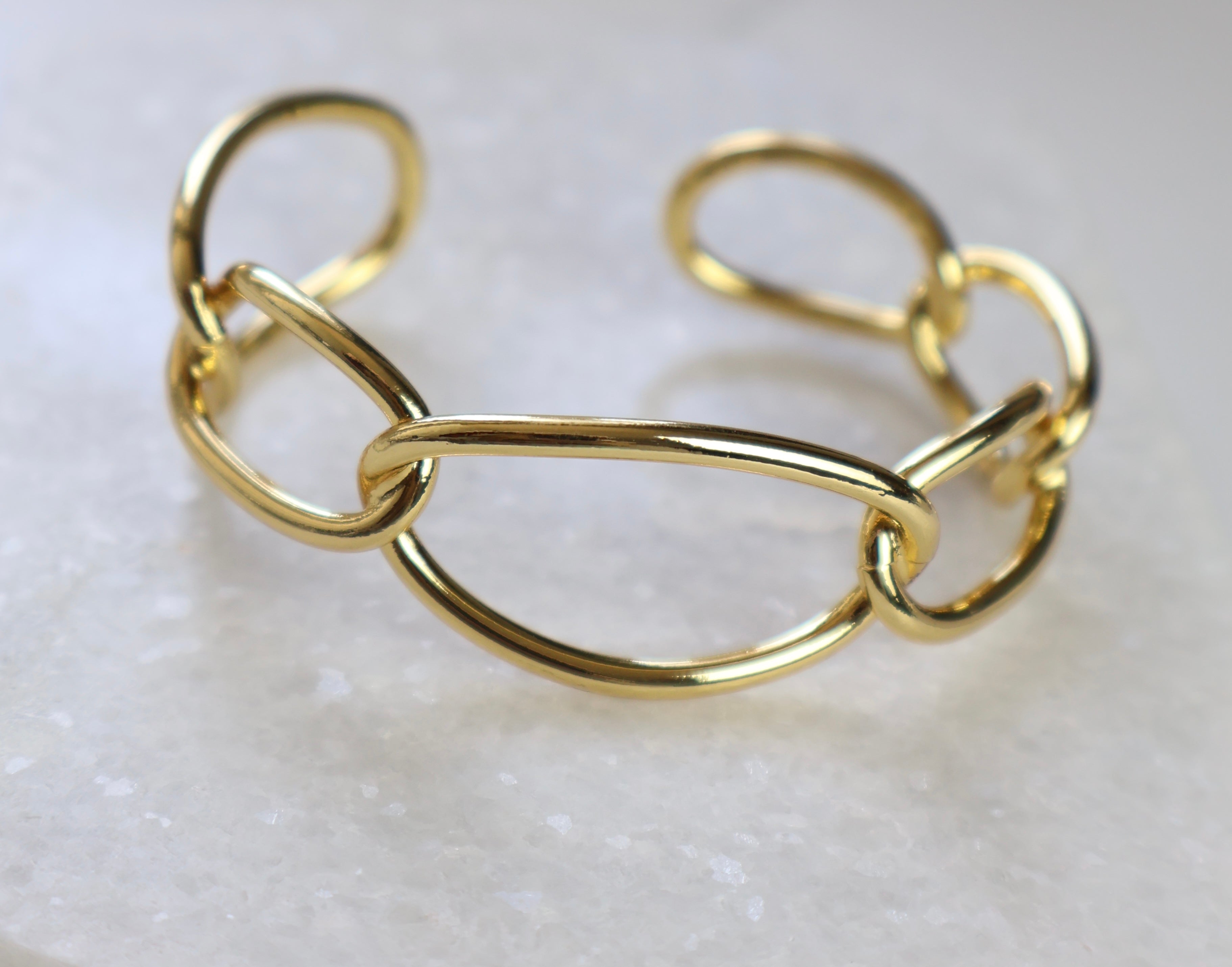 Oval Chain Bangle